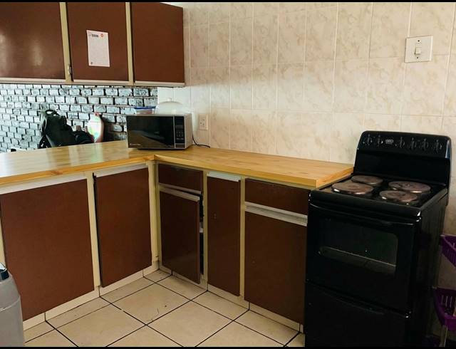 3 BEDROOM FLAT FOR SALE IN VEREENIGING CENTRAL